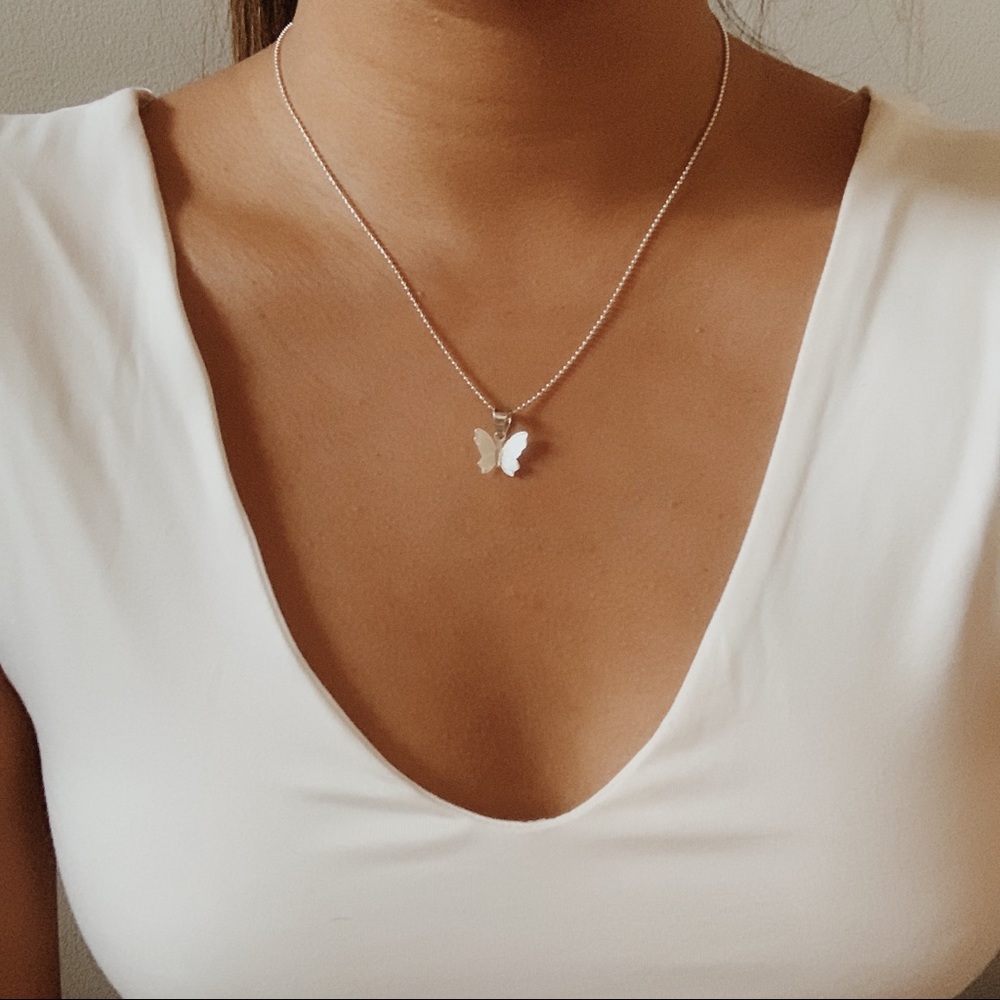 r e s t o c k e d | silver butterfly necklace✨ - Picture 4 of 10